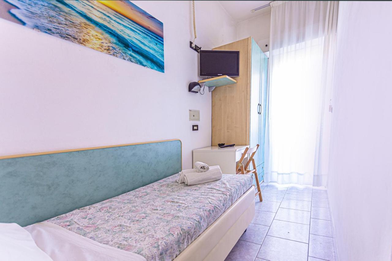 Hotel Continental Bellaria-Igea Marina Exteriér fotografie