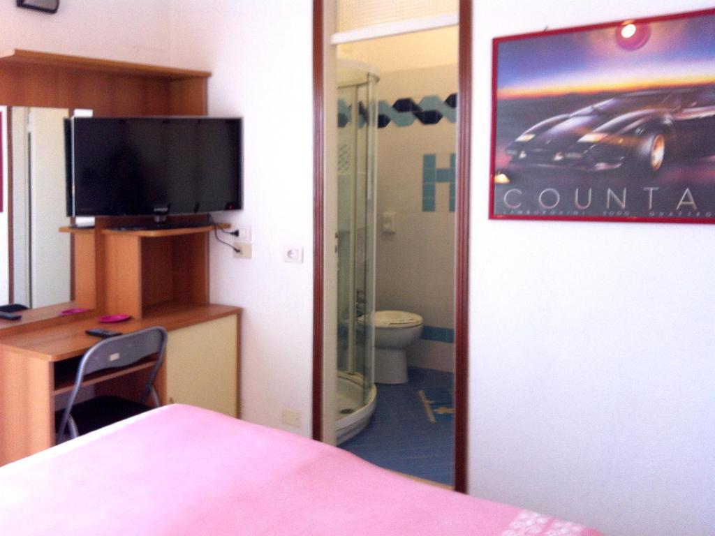 Hotel Continental Bellaria-Igea Marina Pokoj fotografie